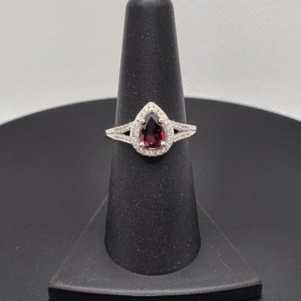Red Garnet & White Zircon Sterling Silver Ring Size 8